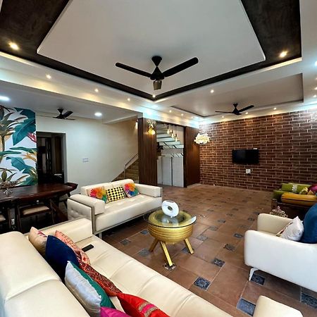 Tropical Villa II 4 Bhk II Lonavala II 1 Mountain View II 2 Private Pool II 3 Big Terrace エクステリア 写真