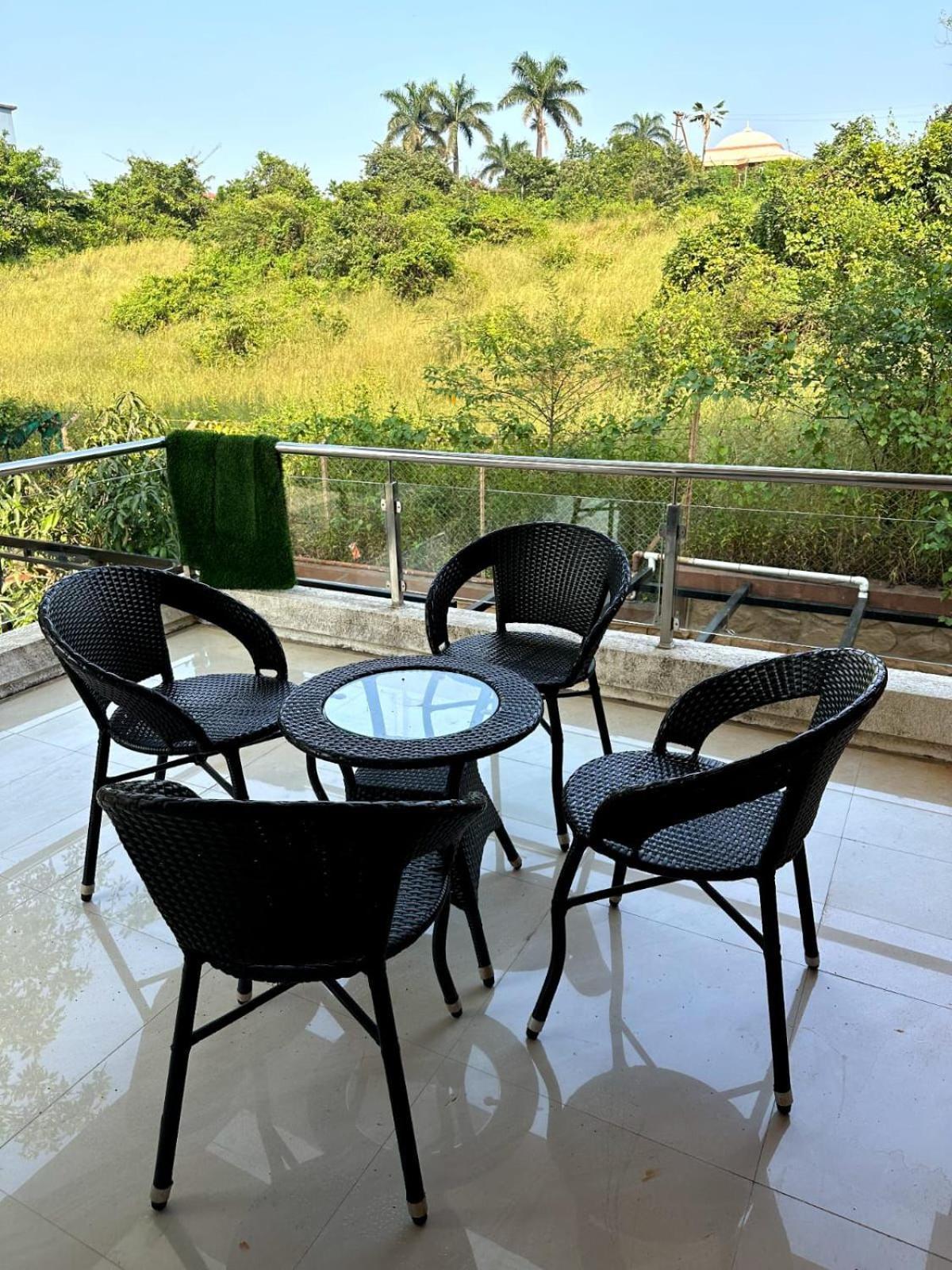 Tropical Villa II 4 Bhk II Lonavala II 1 Mountain View II 2 Private Pool II 3 Big Terrace エクステリア 写真